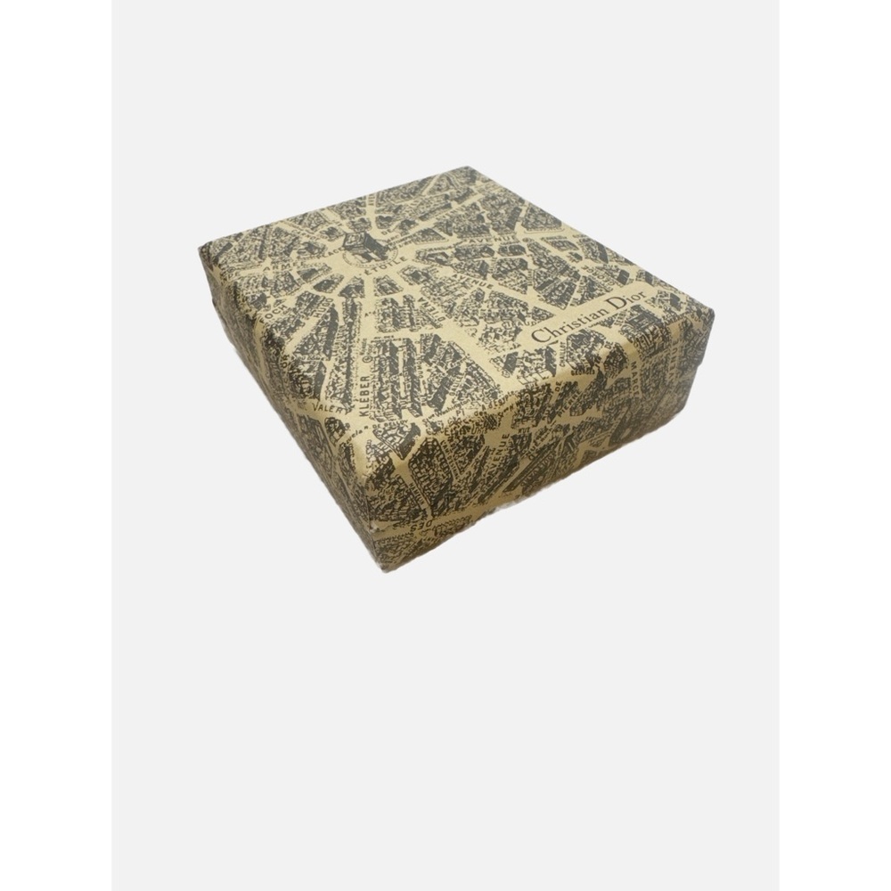 New Dior Heart Lock & Key Set with Box – Never Used - Picture 4 of 5